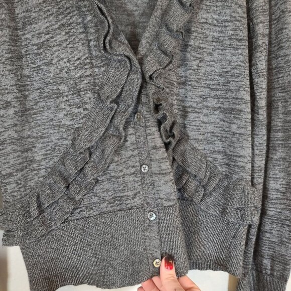 J Crew Heather Gray Ruffle V-Neck Button Front Traversa Cardigan Alpaca Wool L - Picture 2 of 7